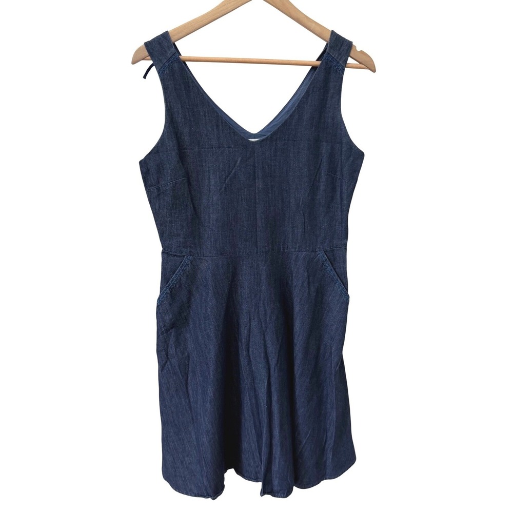 Vineyard Vines Denim Dress 4 Blue Sleeveless V-Neck Embroidered  Fit Flare
